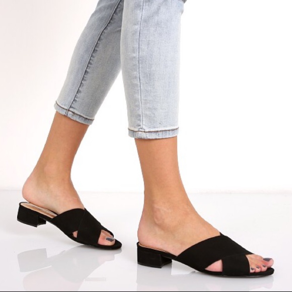 Worn once! Schutz Barbarella Slip-On Sandal Black